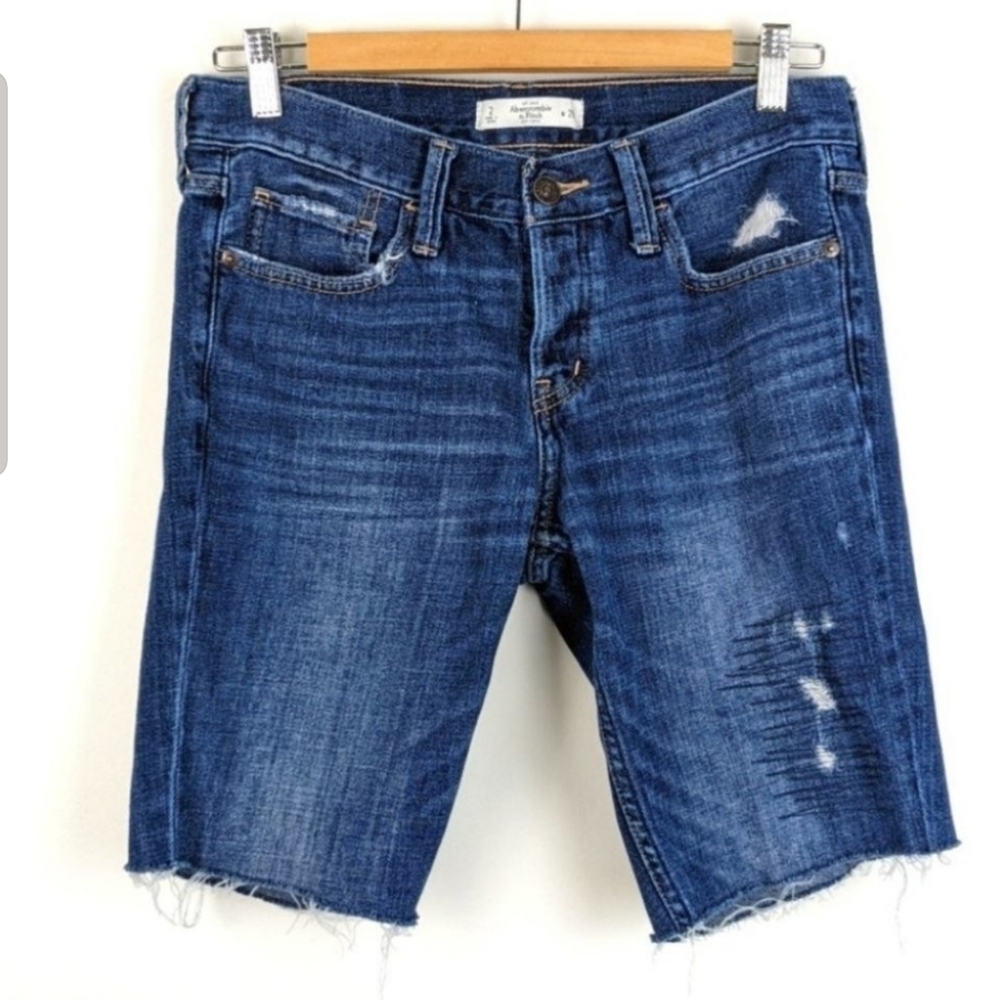 Abercrombie & Fitch Distressed Raw Hem Button Fly Bermuda Shorts sz 2